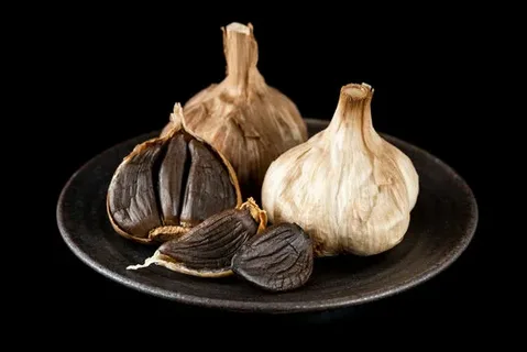 تصویر 1 از سیر سیاه تخمیر شده ستاره دخت تولید صنعتی با کیفیت پایدار